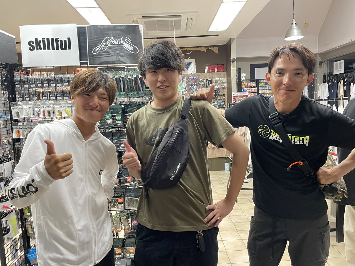eg_rashima's tweet image. 来週末にあるWJBTのため
灼熱の遠賀川下流へ
終わってからはALL BLUEさんで
トークショーを聞いてきました👍
#遠賀川
#WJBT