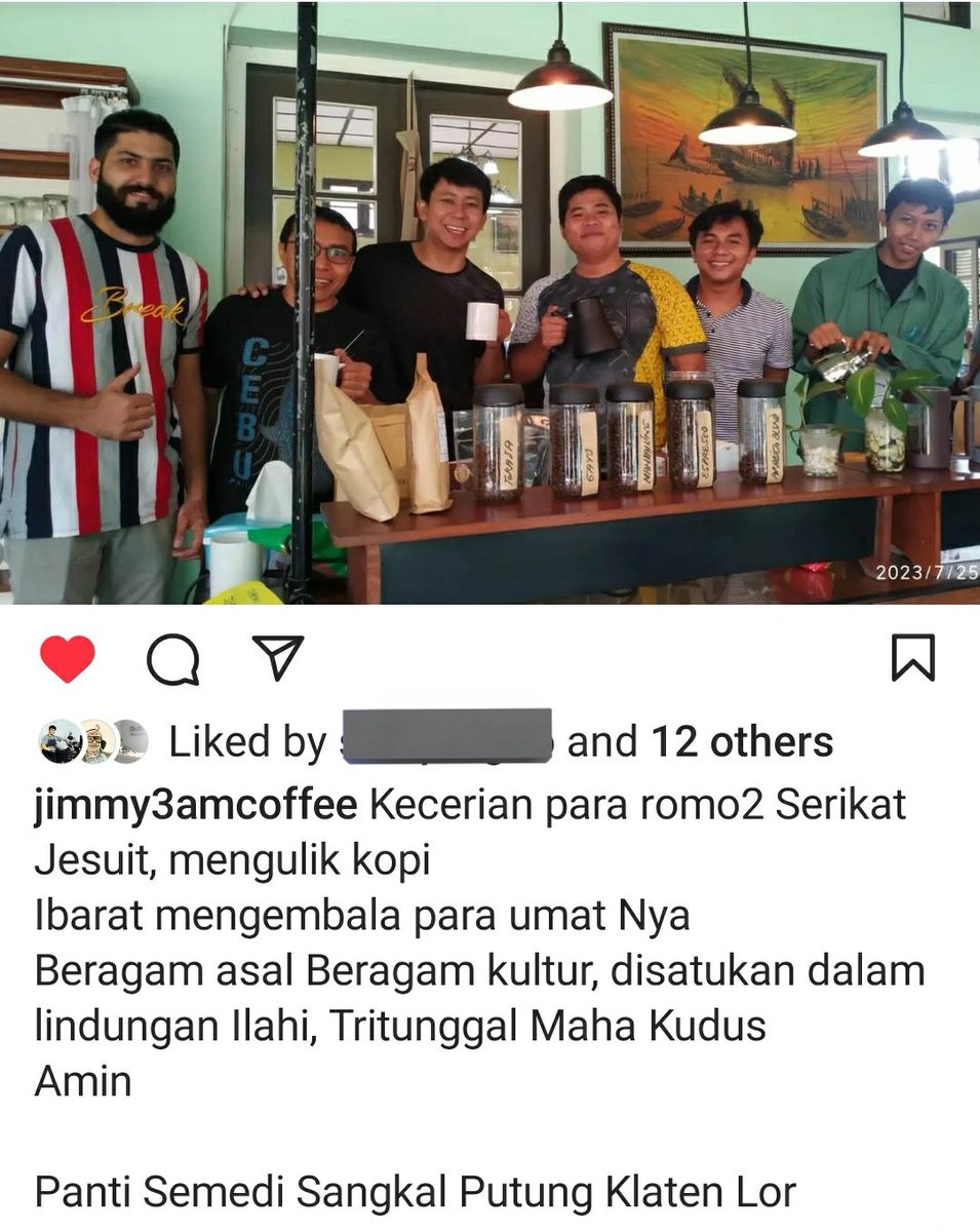 Simbah <a href="/jimmy3amcoffee/">3 AM COFFEE</a> sepertinya sedang menjamu romo-romo Jesuit di Klaten.

Cherished moment that I would love to share here.