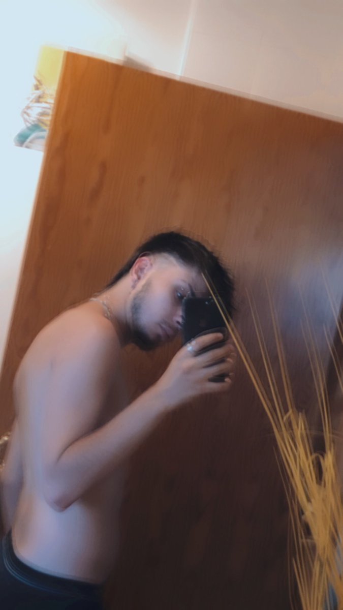 itsdarioms00's tweet photo. 😳🙋🏻‍♂️ https://t.co/y6dzK4do2B