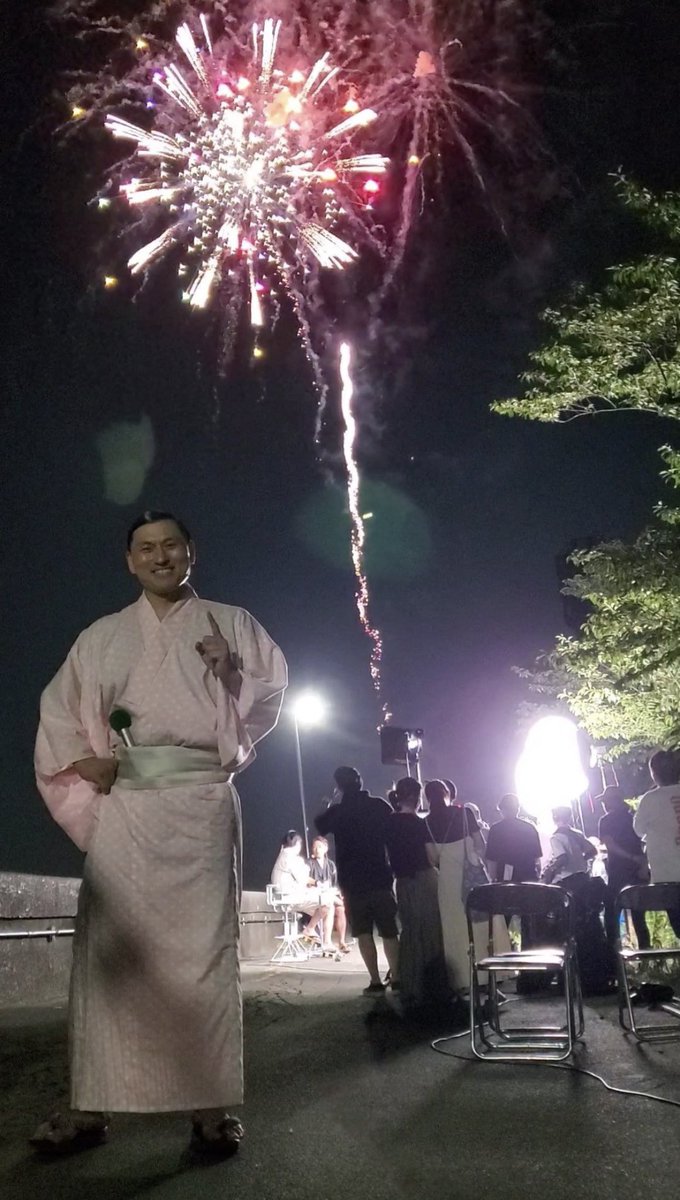 gigechan's tweet photo. 俺がTwitterで見た1番の夏見つけた https://t.co/iL88DIHEZl