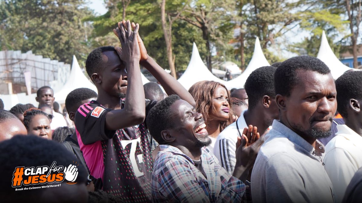 Phanerookampala's tweet photo. The lovers of God joyfully display their applause for the #ClapForJesusWorldRecord. He that begun this good work shall surely see it to accomplishment.

https://t.co/g5uo6PExBT 

#ClapForJesus 
#ClapForJesusWorldRecord 
#LiveOnManifestTV https://t.co/aZFF0hbR2c