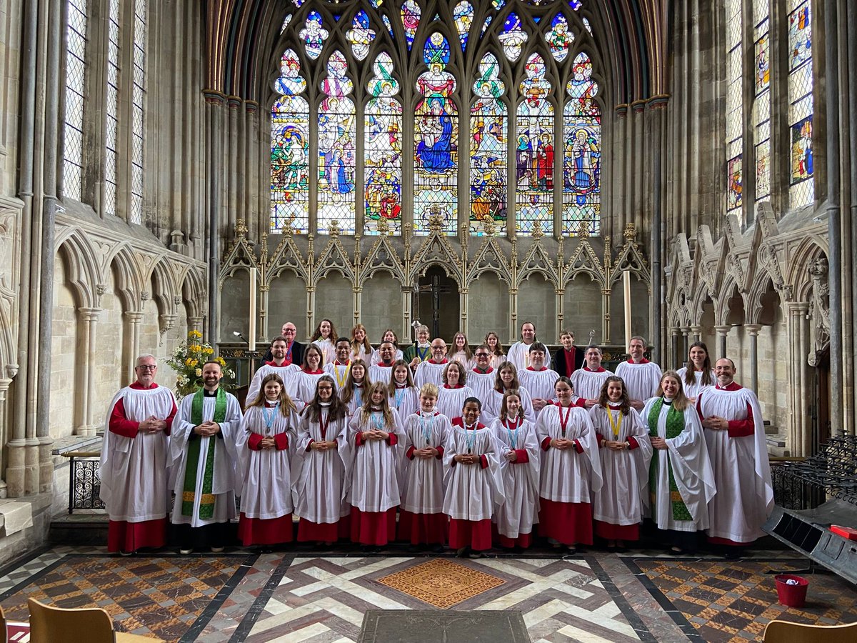#StPauls #WinstonSalem #NortCarolina sang beautifully today at ExeterCathedral. 10.00pm service #RalphVaughanWilliams #Otasteandsee introit Music by #Darke and #EriksEsenvalds. @robertflute @whiting_ally @ChrisJIPalmer @tim_noon @cathedralsmusic
@ExeterCathedral