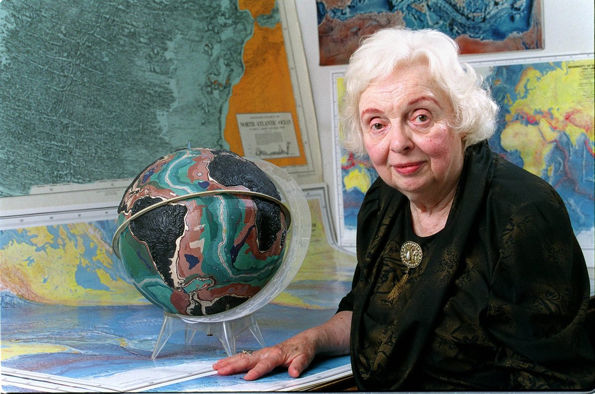 'I had a blank canvas to fill with extraordinary possibilities, a fascinating jigsaw puzzle to piece together: mapping the world’s vast hidden seafloor.' Today, we celebrate pioneering Lamont geologist #MarieTharp, born this day in 1920! Learn more: marietharp.ldeo.columbia.edu