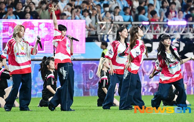 2YEONZIP's tweet photo. 230730 #GIDLE Coupang Play press pics
#GIDLE_HalftimeShow https://t.co/YTPXvwt7o2