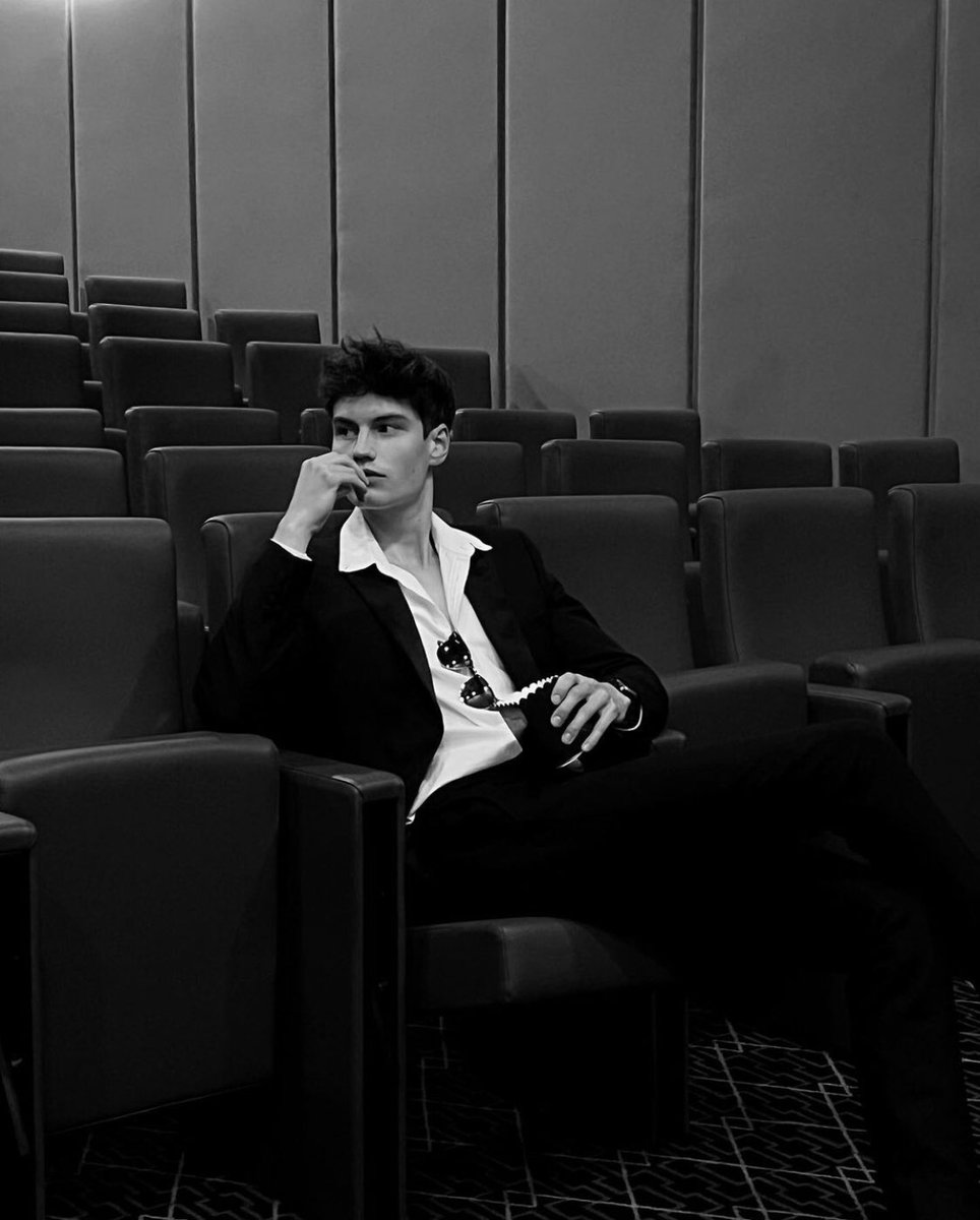 kaboomzs's tweet photo. I do #openfollow for all new friends and westerns rps, help me with hit the retweet button, and let’s be mutuals. https://t.co/WMYfGCtpWA
