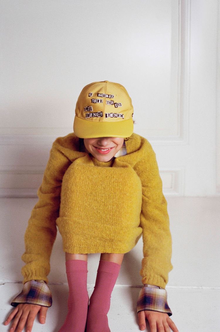 ⠀
 ⠀  ⠀  ⠀  ⠀  ⠀  ⠀ ␥⠀🐝⠀𓄹
⠀