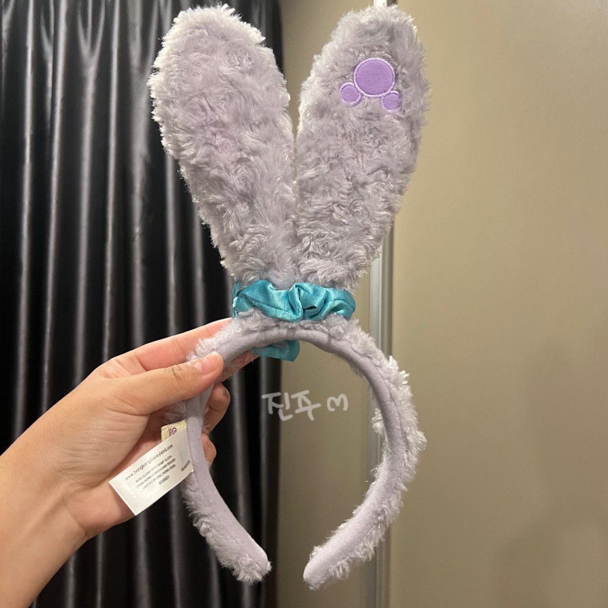 insoljun01's tweet photo. ส่งต่อ ที่คาดผมของแท้จาก disneyland hongkongค่ะ เราใส่แค่วันที่28ที่ผ่านมาวันเดียวค่ะ ราคา400รวมส่งค่ะ #disneythailand #ที่คาดผมดิสนีย์ #ดิสนีย์ #ดิสนีย์ไทยแลนด์ https://t.co/SpuRJpjV25