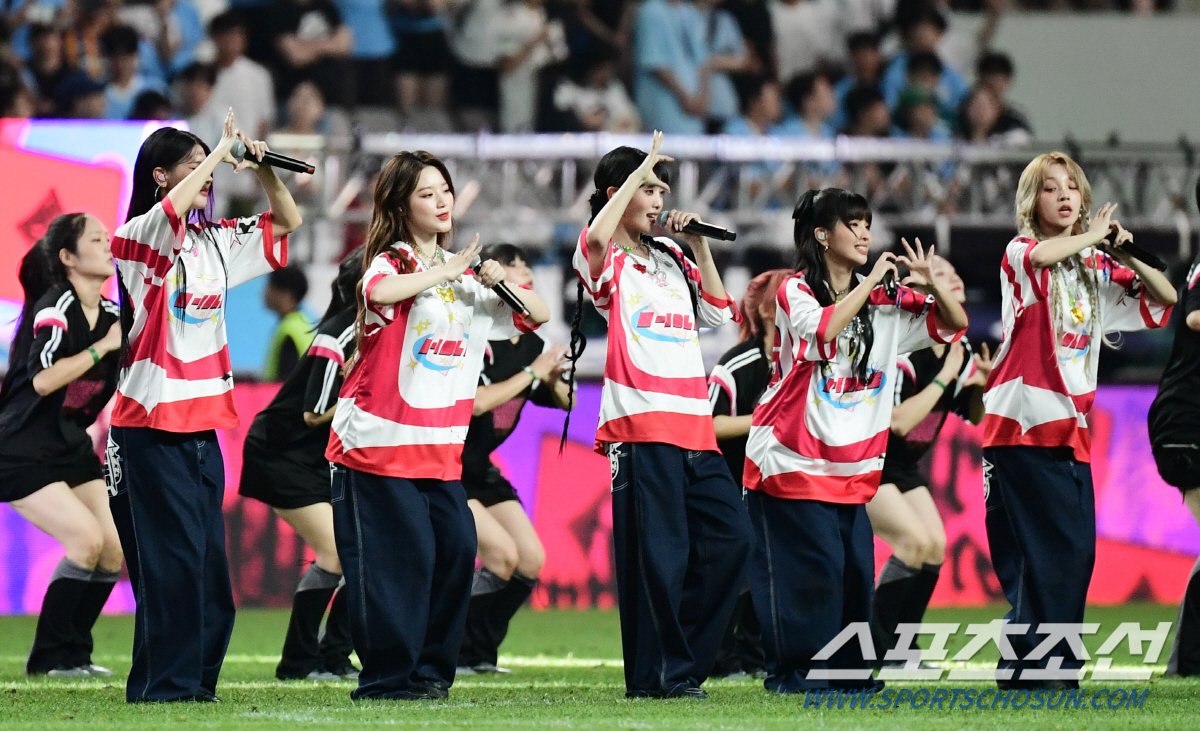 neuktokki's tweet photo. [PRESS] 230730 (G)I-DLE - Coupang Play Series

#GIDLE #여자아이들 #GIDLE_HalftimeShow https://t.co/uw2lPlBa09