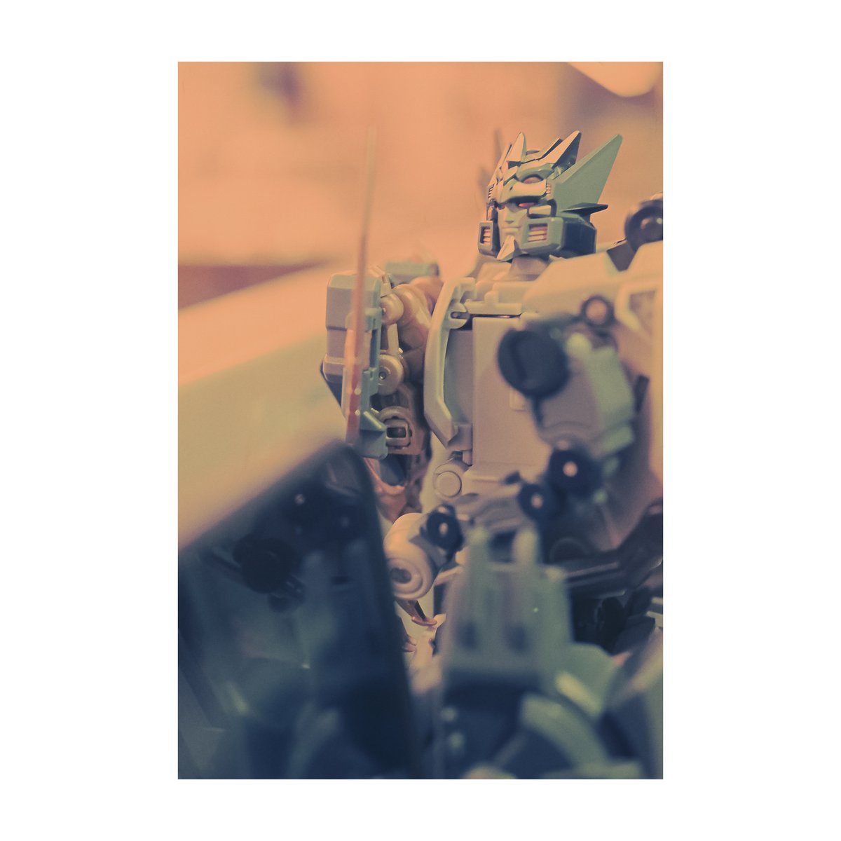 MagnusLabel's tweet photo. “#Sushiro”
#NikonF3 #Nikon55mmF28
#KodakVision3500T #CrossProcessing
D thefilmclub._
S PhotoGoldenHK
#Transformers #トランスフォーマー #Deathsaurus #デスザラス #MastermindCreations #MMC #DZef #3rdPartyTransformers #フォルダー画像に癒しを求める #Maccadam #MagnusLabel #LoadFilm https://t.co/KuFAQtzaQZ