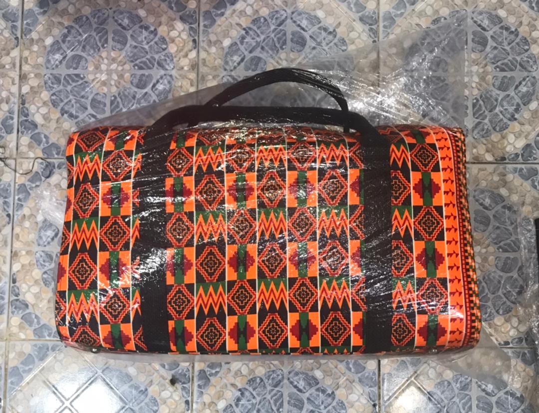 omidan_mitade's tweet photo. Beautiful ankara hand craft from the store 
Say no to boring travelling bags, handbag and packbag 

Ibidunni CFT is here for you

#Ankara 
#bag 
#craft https://t.co/mfSF8GVrFu