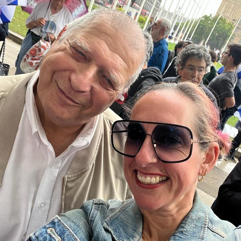Progressive Jewish leaders - including Rabbi Colin Eimer and <a href="/RabCharley/">Rabbi Charley</a> - are at today’s demonstration for Israeli democracy.

Read why we stand against the judicial overhaul being forced through by Israel’s far-right Government here: loom.ly/FMWxWZs

#choosedemocracy