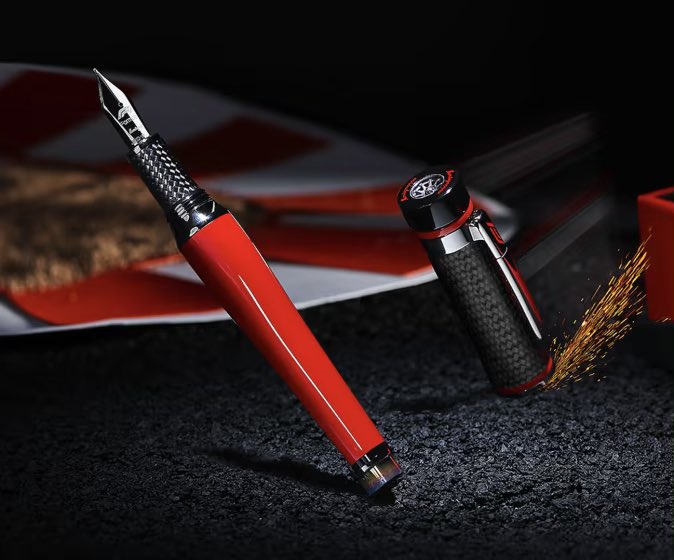 pentupsavings's tweet photo. 🏁💨 Did you know that Formula 1 drivers sign autographs with fountain pens? 🏎️✒️ It’s a tradition that adds a touch of classic elegance to the fast-paced world of racing! From roaring engines to smooth ink flow, these worlds unite in a blend of adrenaline and sophistication #F1 https://t.co/mpOQeMIImP