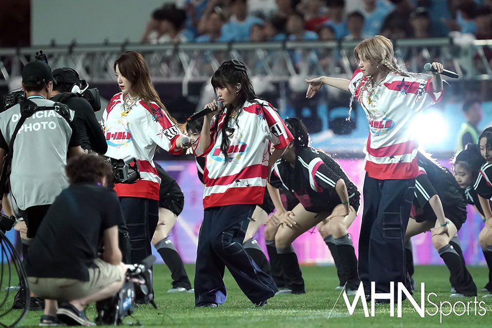 soyeon_th's tweet photo. [PRESS] 230730 #GIDLE_HalftimeShow “Manchester City vs Atletico Madrid”

ภาพโซยอนจากสำนักข่าววันนี้ค่ะ ⚽️

#SOYEON #소연 #전소연
#GIDLE #여자아이들 https://t.co/ncuq6ibXsO