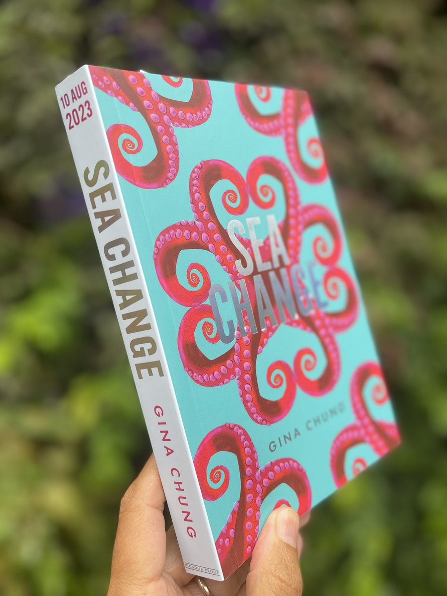 QuickBookRevie3's tweet image. Next #bookpost is called .#SeaChange by @ginathechung to be published on 10/8 by @picadorbooks. It’s hard to put a description of this book into one sentence, but it includes someone taking a trip to Mars, a giant octopus, missing fathers and closing aquariums! @gabrielaquattro