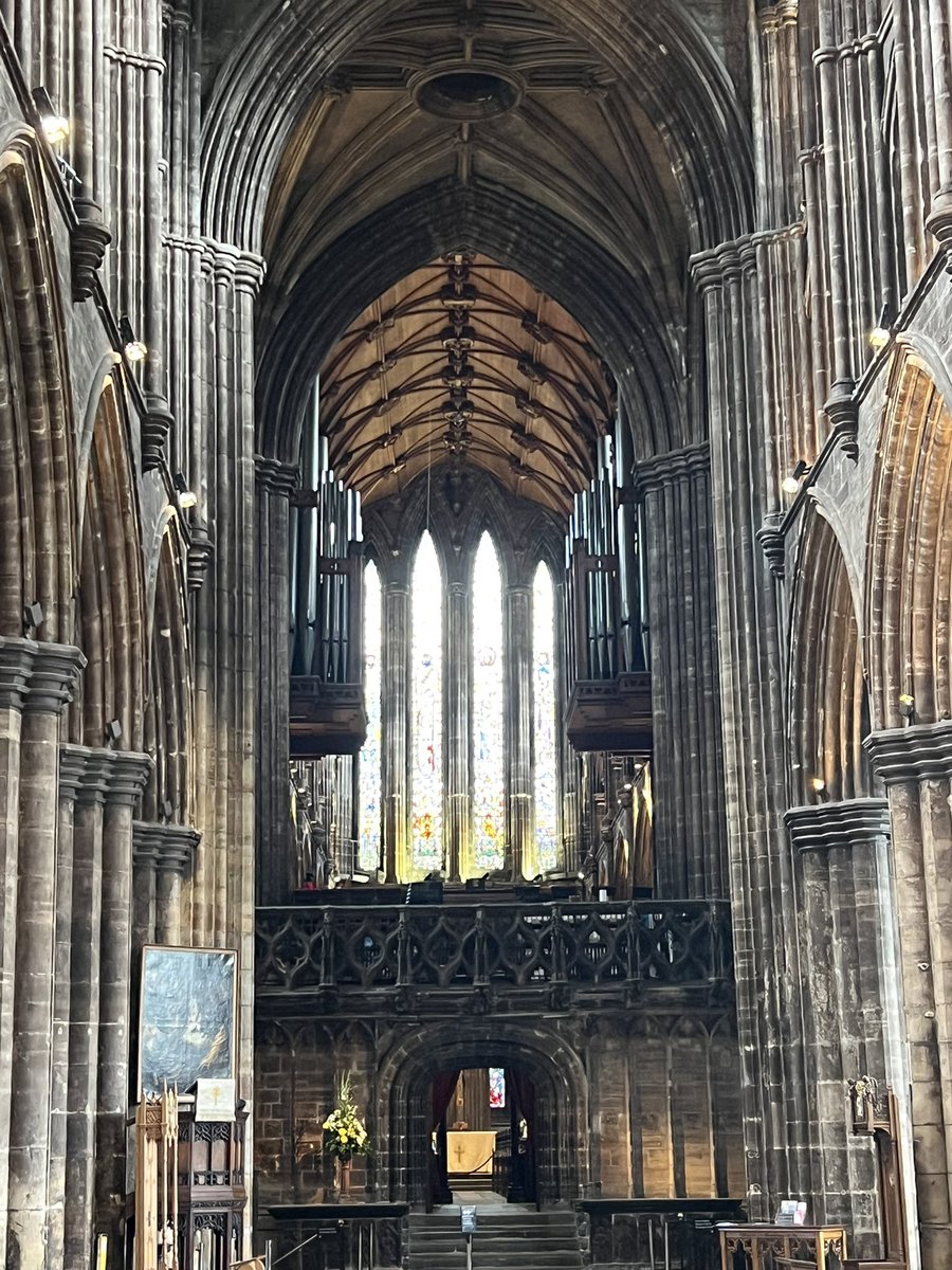 boywithmint's tweet photo. Glasgow Cathedral. https://t.co/pjx2XpBbgO