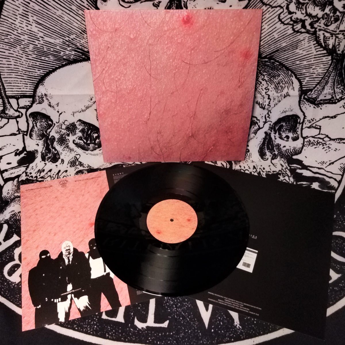 GodzOvWar's tweet photo. Sznur "Ludzina" 12''LP
- 180g black vinyl
- standard sleeve with inside flooded in black
- double-sided printed insert
- limited to 50 copies
🎧 👉: https://t.co/QHX7YSbQXa
🛒 👉: https://t.co/NK3nxVbRZM
#sznur #ludzina #newalbum #blackmetal #plbm #vinyl #limitededtion https://t.co/RGcHAZqDMU