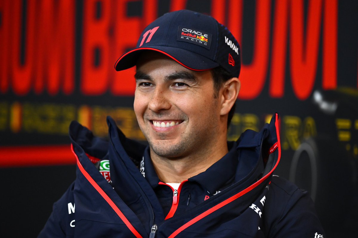 ViralUltimaHora's tweet photo. SÍGUENOS y RETUITEAR / #ÚltimaHora - #GPBelgica  
Sin grandes emociones y pocos imprevistos, FINALIZA el Gran Premio de Bélgica. 

Podium:
1 @Max33Verstappen  
2 @SChecoPerez 
3 @Charles_Leclerc

#BelgianGP #F1
 
#Entérate #Breakingnews #Formula1 #RedBull #ElMexiquenseVIP #Ferrari #DifudiónMAZorro
Crédito: @F1