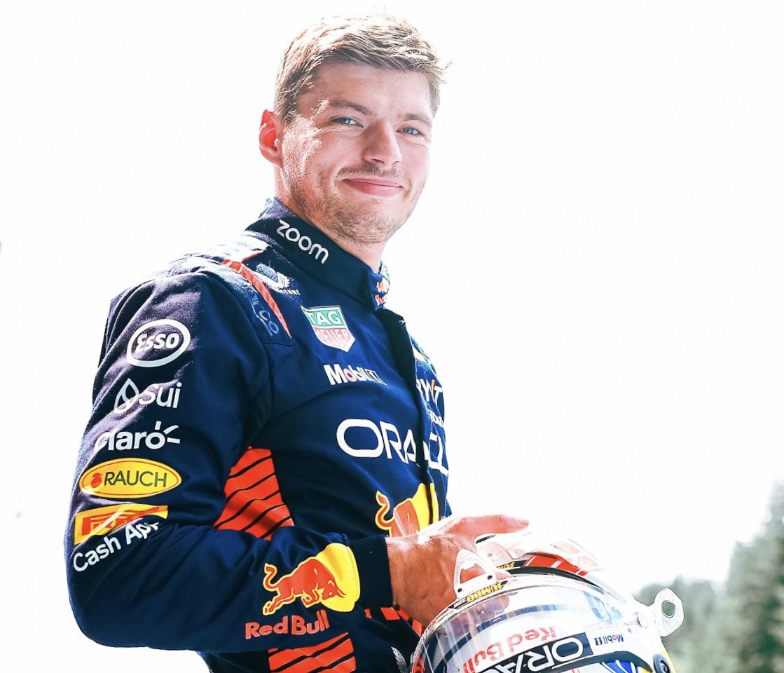 ViralUltimaHora's tweet photo. SÍGUENOS y RETUITEAR / #ÚltimaHora - #GPBelgica  
Sin grandes emociones y pocos imprevistos, FINALIZA el Gran Premio de Bélgica. 

Podium:
1 @Max33Verstappen  
2 @SChecoPerez 
3 @Charles_Leclerc

#BelgianGP #F1
 
#Entérate #Breakingnews #Formula1 #RedBull #ElMexiquenseVIP #Ferrari #DifudiónMAZorro
Crédito: @F1