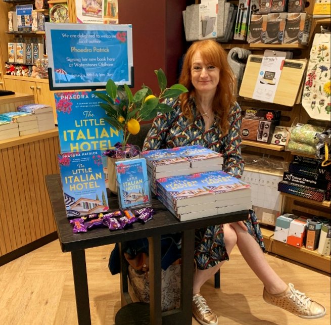 Many thanks to @phaedrapatrick for a lovely afternoon! 🌺📚✍🏻 'The perfect book to read when you want to give your heart a holiday' Sally Page, bestselling author of The Keeper of Stories Signed copies availabe in store now! #TheLittleItalianHotel ⛱ @HQstories @Oldham_Hour