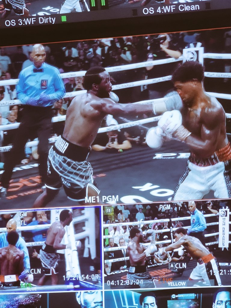 TomTudgay's tweet image. Terence Heaven 👊🙌👊 #TerenceCrawford @boxingontnt #OnTheButton