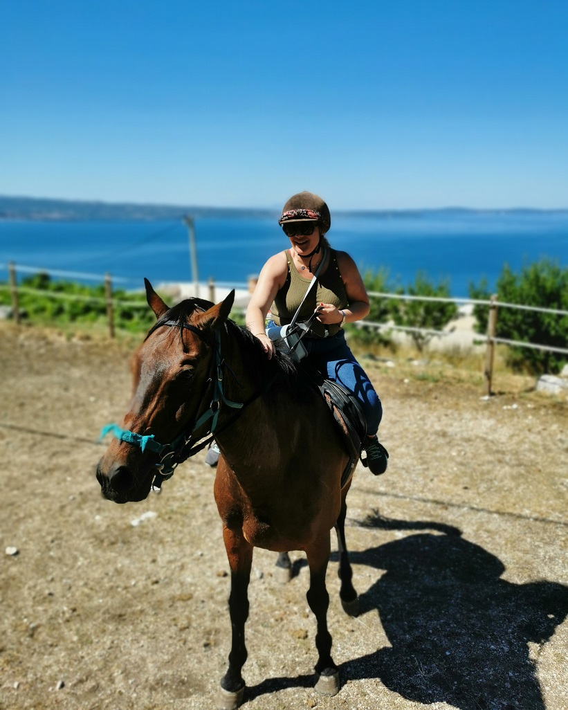 FrenchieMummy's tweet photo. AD - Looking for summer holiday destinations in Europe? 😎
@jet2tweets
Here are for you 8 Places To Visit Near Split, Croatia 🌞
https://t.co/WfozJGtSfP
#Jet2Split
#CentralDalmatia
#visitsplit
#croatiafulloflife https://t.co/2rw3BLMLfO
