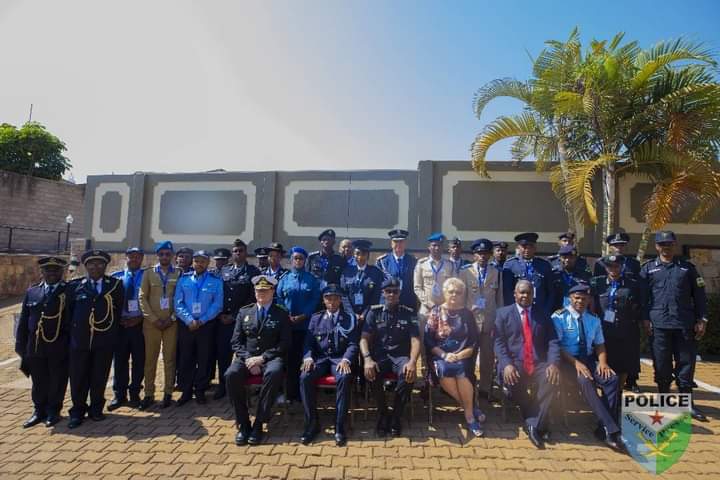 P_N_Djibouti's tweet photo. Du 24 au 28 juillet à Kigali au Rwanda, Lieutenant-colonel Kadra Djama Ahmed a pris part à la formation sur l’évaluation, la vérification et la gestion des capacités de Police promises pour les états membres de la Force en Attente de l’Afrique de l’Est #EASF,sous l’égide de #AU . https://t.co/hVFdUmMTsJ