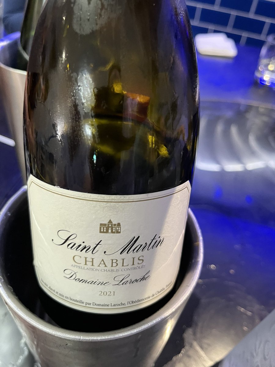 No7FishBistro's tweet photo. Loving life @robsim66 #simplyfish
OMG seafood and fish heaven.
All combined with a wonderful @LBWdrinksltd sparkling and @DomaineLaroche Chablis. https://t.co/IKwNy3Yh0a