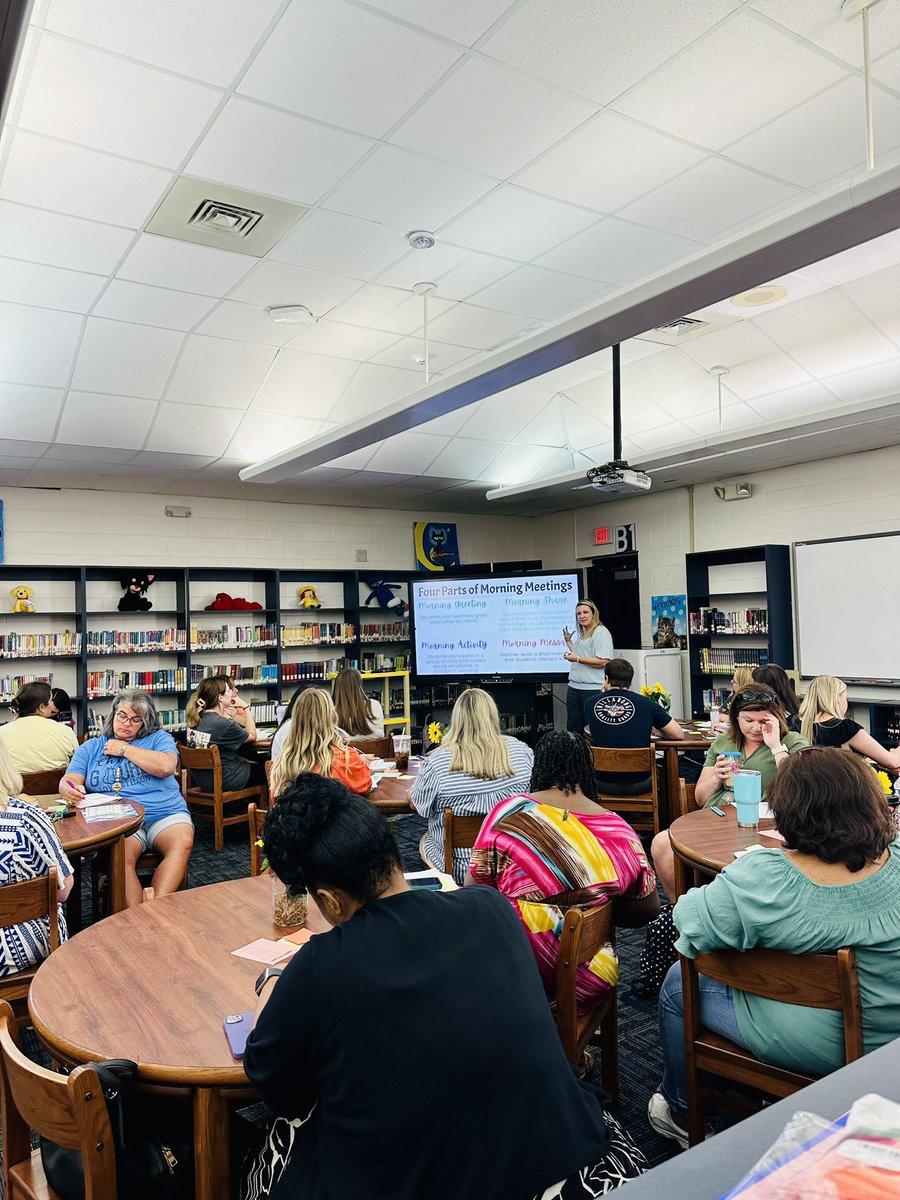 loriharvin's tweet photo. Stilson Elementary teachers are enjoying Morning Meeting training with Shawna @proactpractices @BehaviorQueen https://t.co/GUCwwEefAR