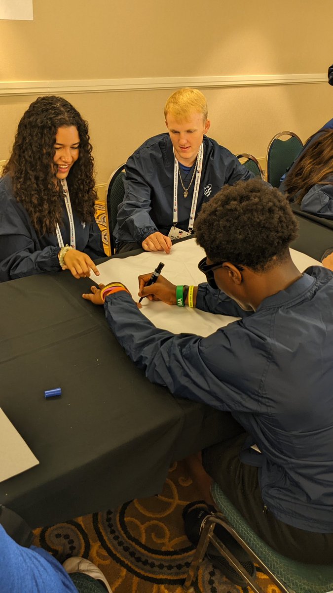 #FHSAA Ambassador Emersen learning how to enhance communication skills with Dr. Tamika Pollins

#NSLS
<a href="/NFHS_Org/">NFHS</a>