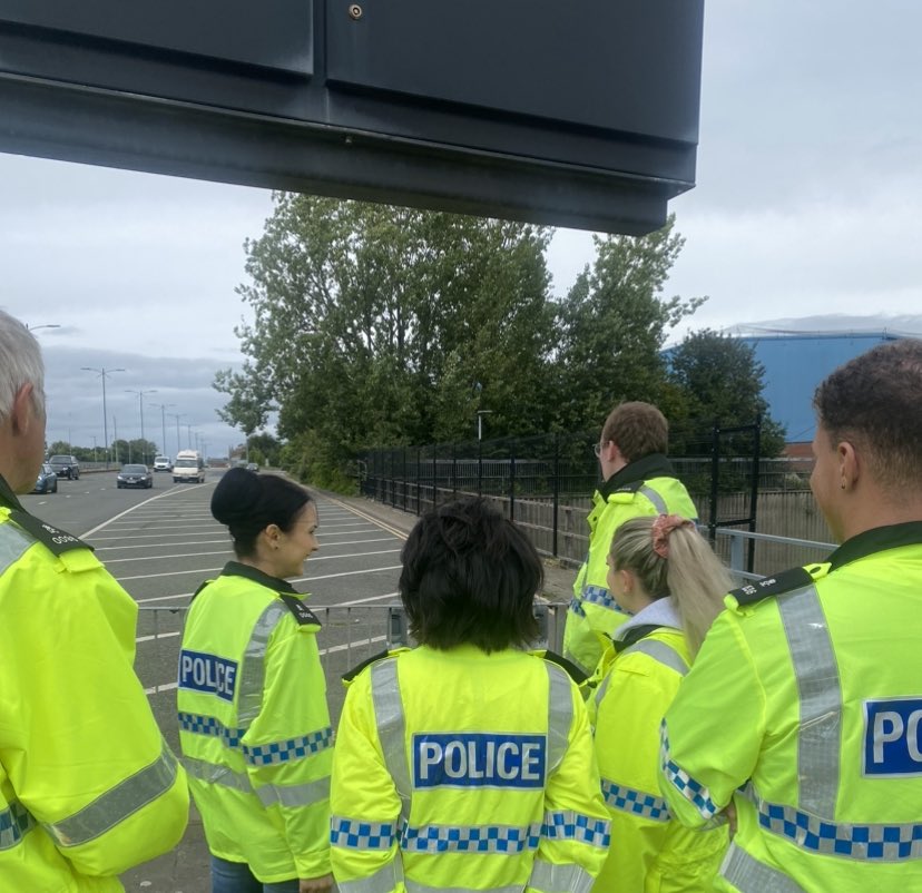 Today  our development officer Ben &amp; I have been training our specials on the use of the mobile speed gun to continue their professional development whilst in the specials. This training helps <a href="/MerseySpecials/">Merseyside Specials</a> educate motorists &amp; respond to community concerns #saferroads