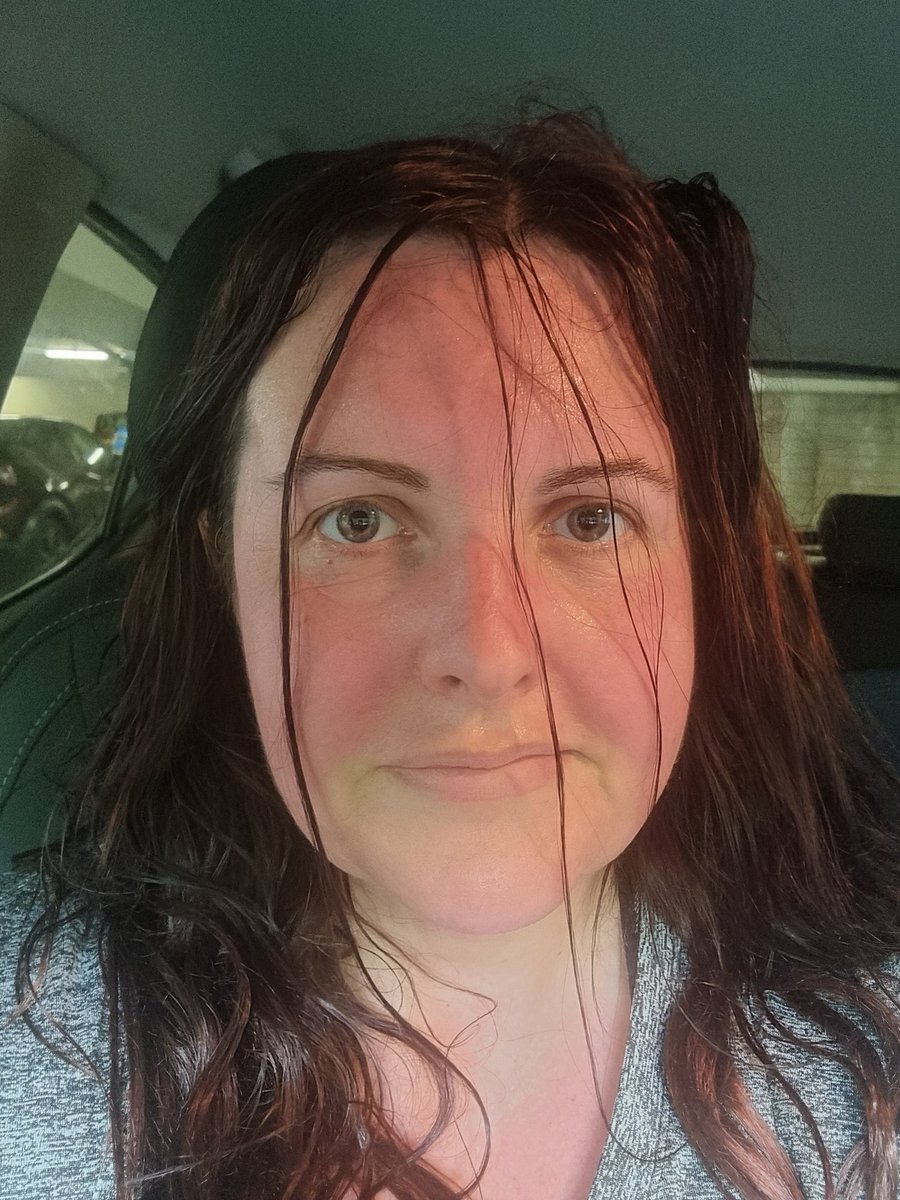 leeannrvn's tweet image. Sunday 5k.
New fastest time, I really pushed, I don't have anything else so I'm glad my time reflected my effort! p.s when will I remember to tie my hair back! 🤦‍♀️
#gettinghealthyslowly #notfast