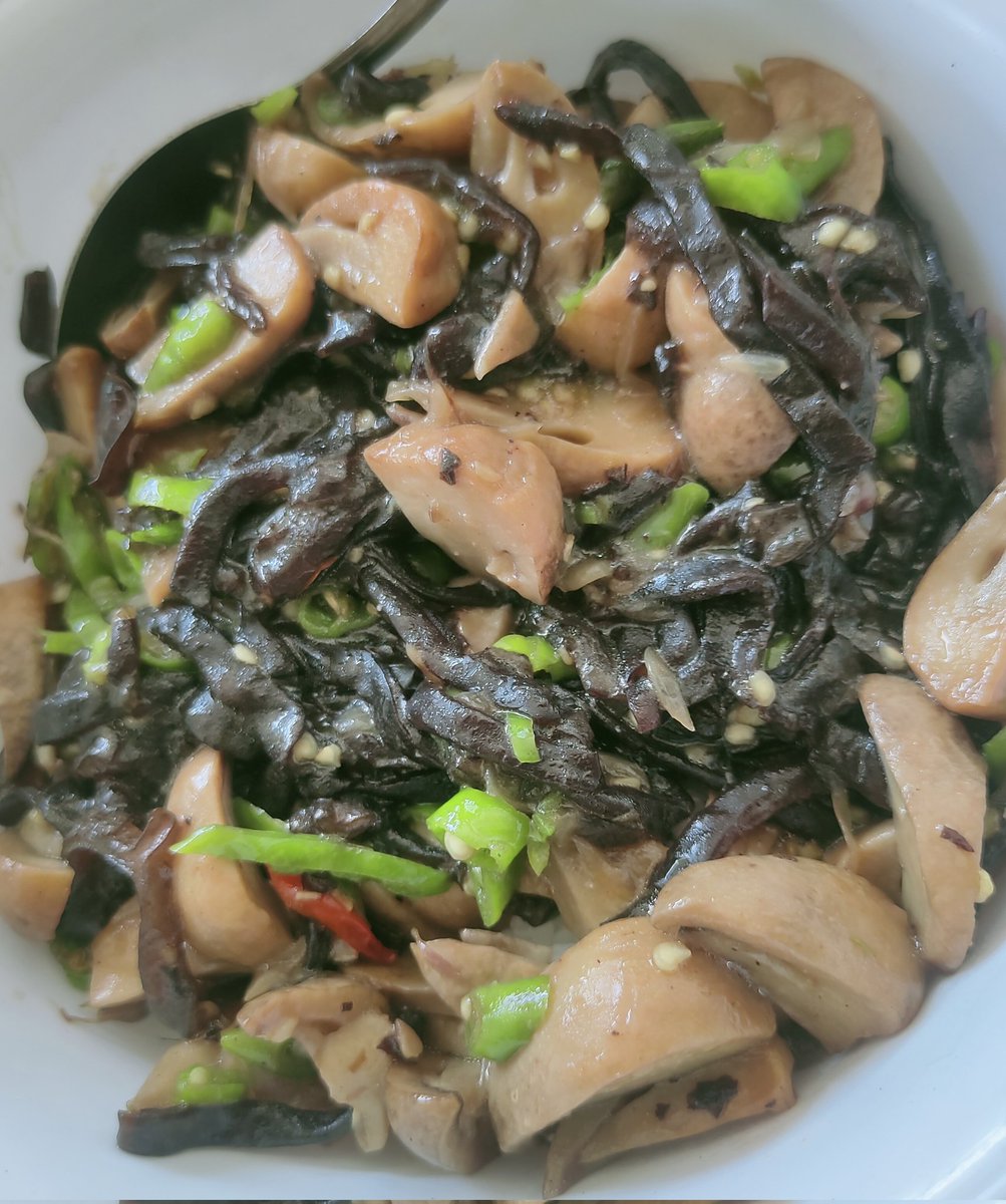 NSvanaIlusionEdR tweet media