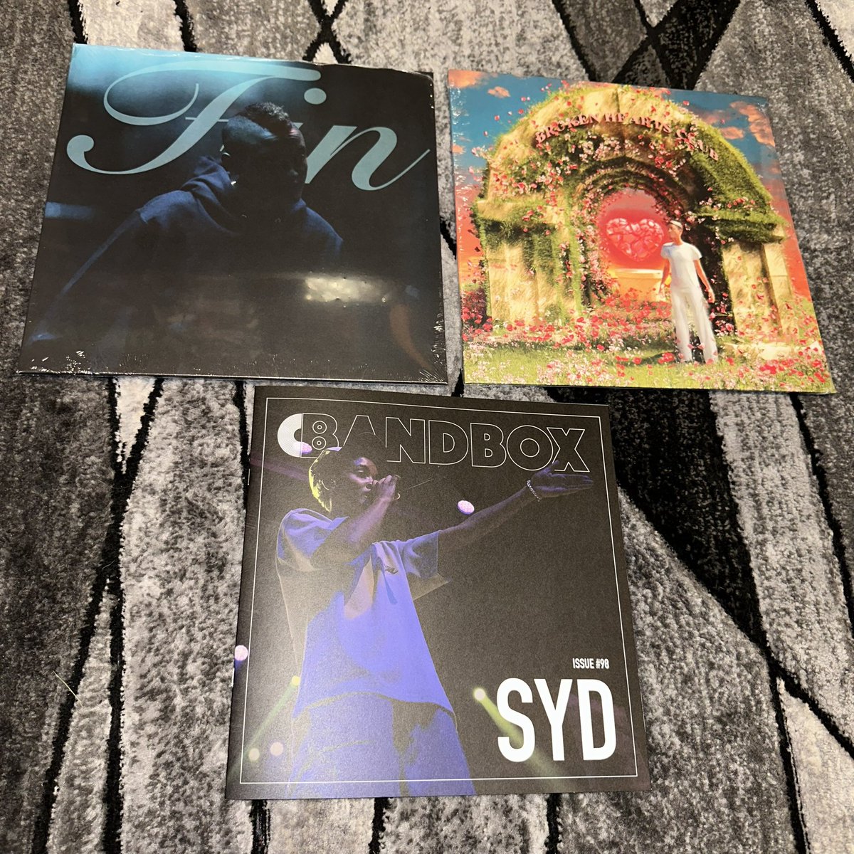 OddFuturePage's tweet photo. Thank you @BandboxVinyl for the 'Fin' and 'Broken Hearts Club' Syd records. 🫡 https://t.co/jSDIEkGUTw