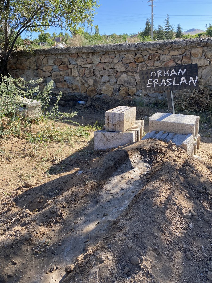 "Burası dünya, burada her şey yarım kalır."