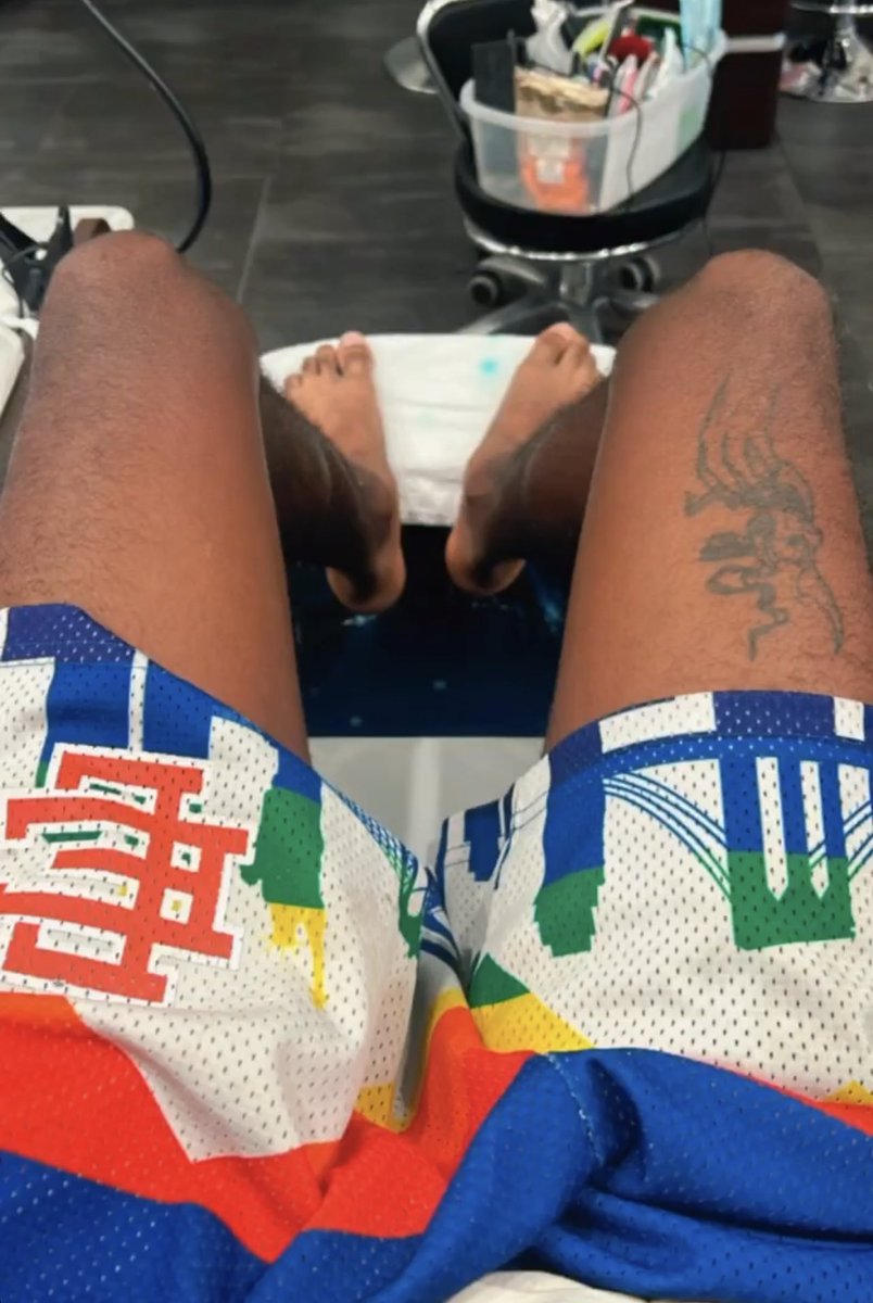 CelebFeetArc's tweet photo. Lil Craig #cfalilcraig https://t.co/3kNH7b7A85