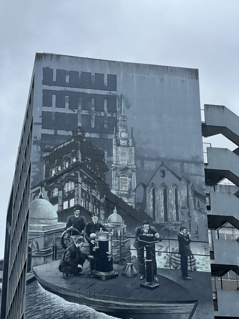 boywithmint's tweet photo. Street murals of Glasgow. https://t.co/SPZ5CouuSi