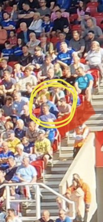 AaronDMurray's tweet photo. @GSaEConsultancy @AndrewLancel @prenno There’s me and Blake on your Peter’s tickets 💙🤣 https://t.co/QPSyISrEsQ