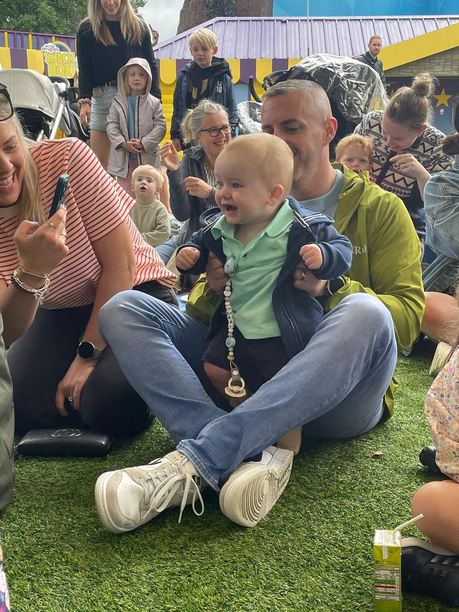 Claire Graham tweet media