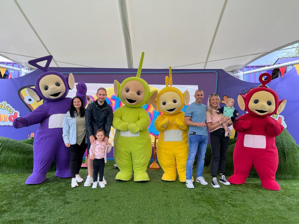 Claire Graham tweet media