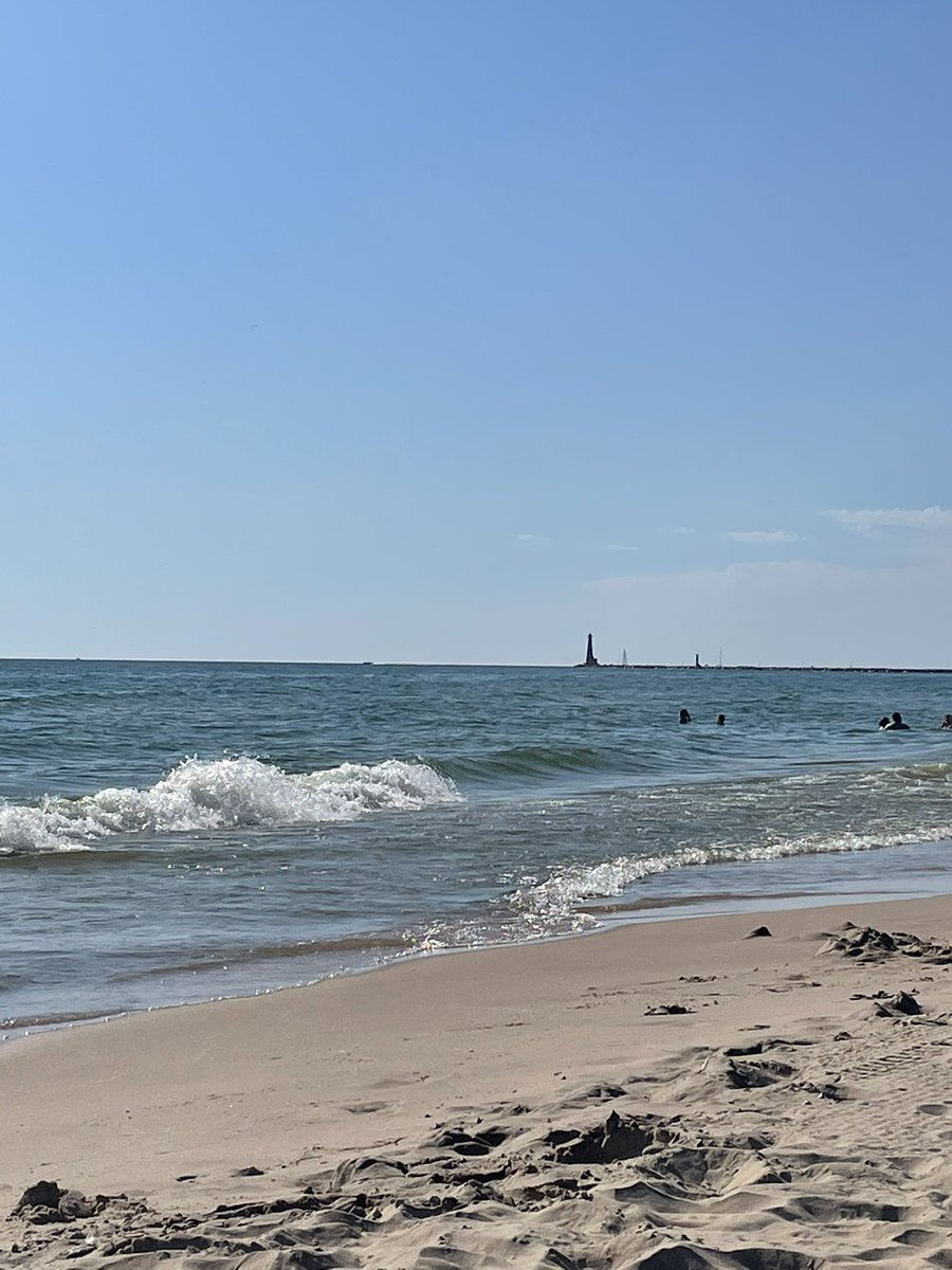 oak_podcast's tweet photo. You’ve heard us refer to it as the Greatest Lake. All new episode 67 out tomorrow!! #lakemichigan #greatestlake @PureMichigan #GetToTheBottom https://t.co/CROQPFq65c