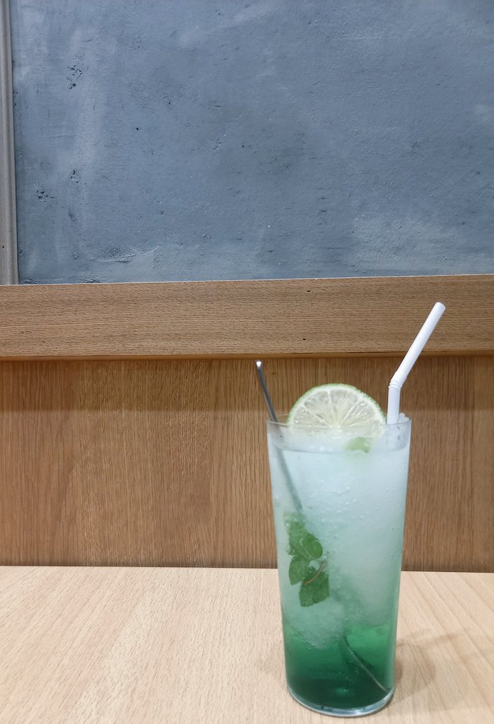 kokonotsu009's tweet photo. 【 lime mint 】
今日も暑かったですね。
お疲れ様でした。
#limemint https://t.co/1sx4vA1cpE