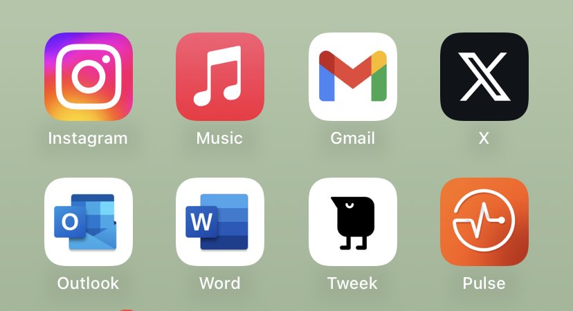 one is unlike the others 😒 why it have to be ugly now