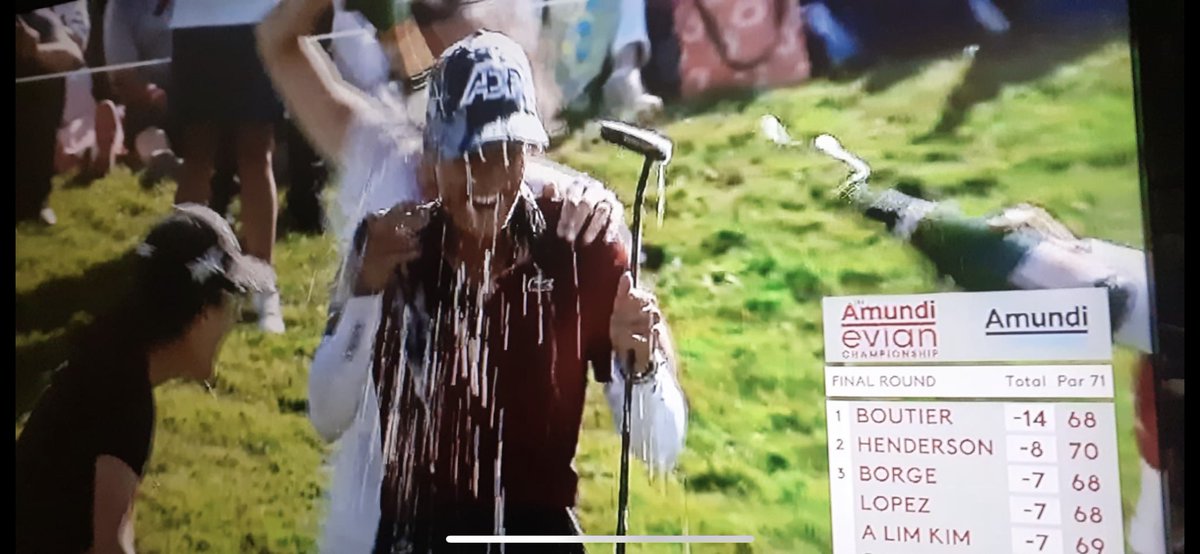 Golfdelesigny's tweet photo. Énorme performance …. Respect Championne https://t.co/glrDOH3AIp