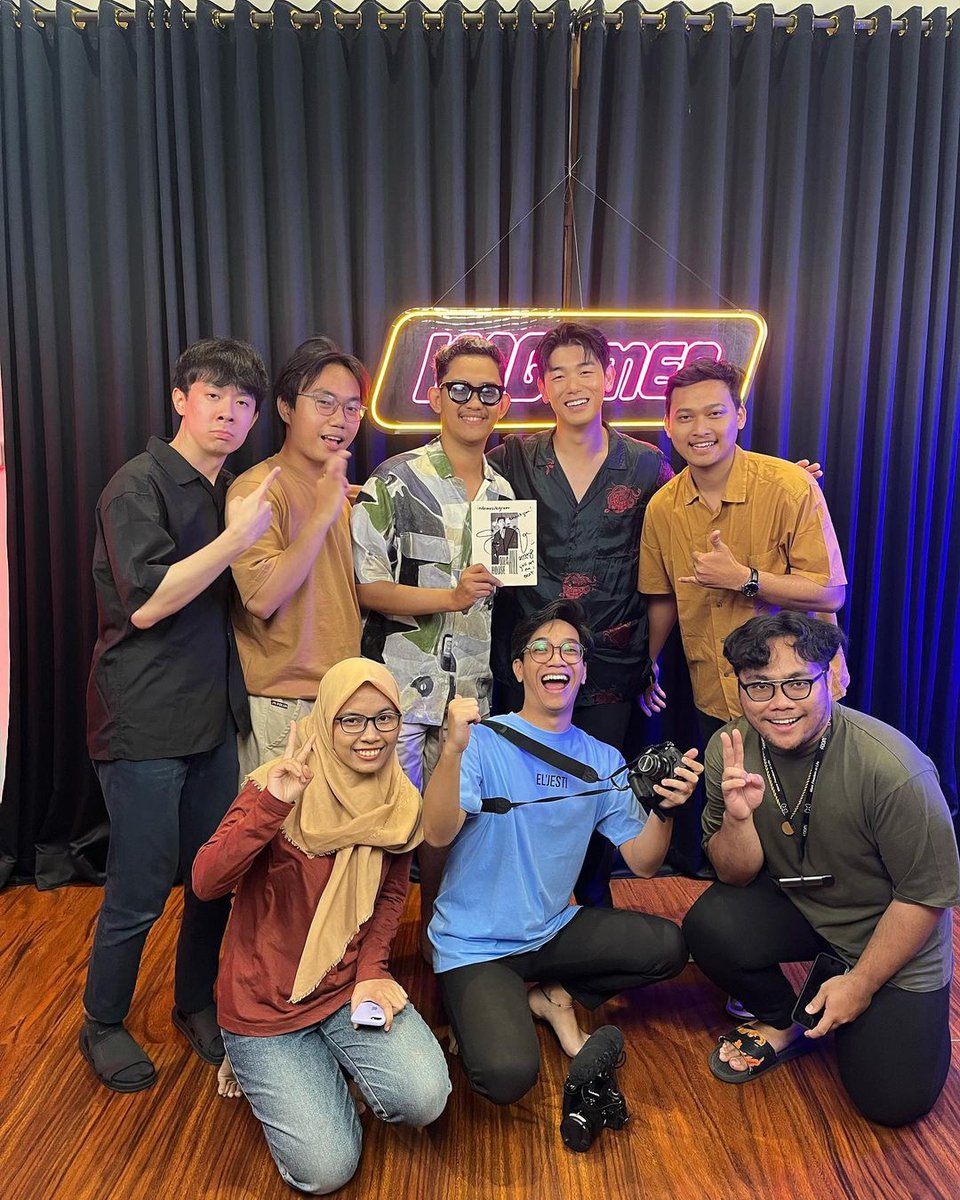PrinceNamBrazil's tweet photo. [📸 | #FOTO - 30.07.2023] Publicação do INDOMUSIK TEAM com Eric Nam no Instagram!

Teremos um vídeo do Eric participando do desafio de música no #IMGames. Onde ele cantou inglês, coreano e indonésio 😂

Já se inscrevam no canal 🔗 https://t.co/Pb6f5D6tOv

#KPOP #EricNam #에릭남 https://t.co/SzDQHOggmr