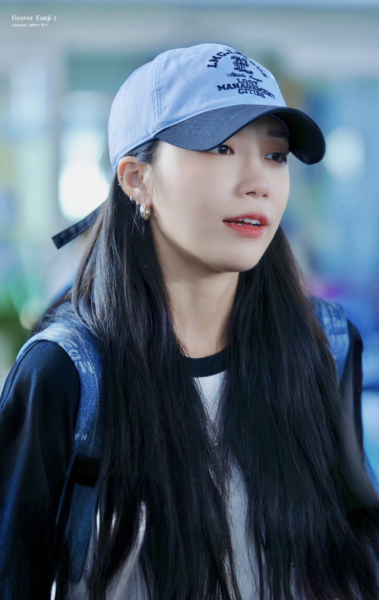 Forever__Eunji's tweet photo. 230724 ICN 인천공항 은지 👀✨

@Apinkjej 🐶

#Apink #에이핑크 #정은지 https://t.co/PtnkpKcdvi