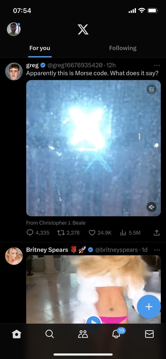 gmathews123's tweet photo. Half baked execution somewhere it is X somewhere it is Twitter! Is there no quality bar? https://t.co/CxRRZPBLS1