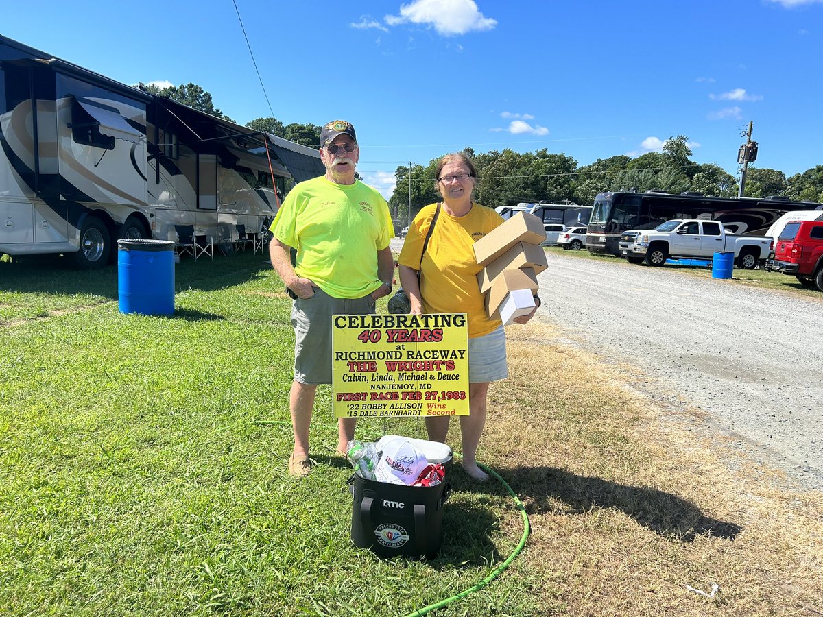 RichmondRaceway's tweet photo. Celebrating 40 years with us 🫶

#ThankYouFans | #CookOut400 | #GeneralRV https://t.co/TeaUYJkmGM