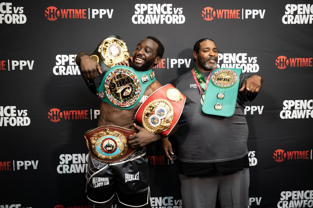 atsboxing's tweet photo. .@terencecrawford is everything he said he was 👑

#SpenceCrawford https://t.co/TRYM2f1KVA