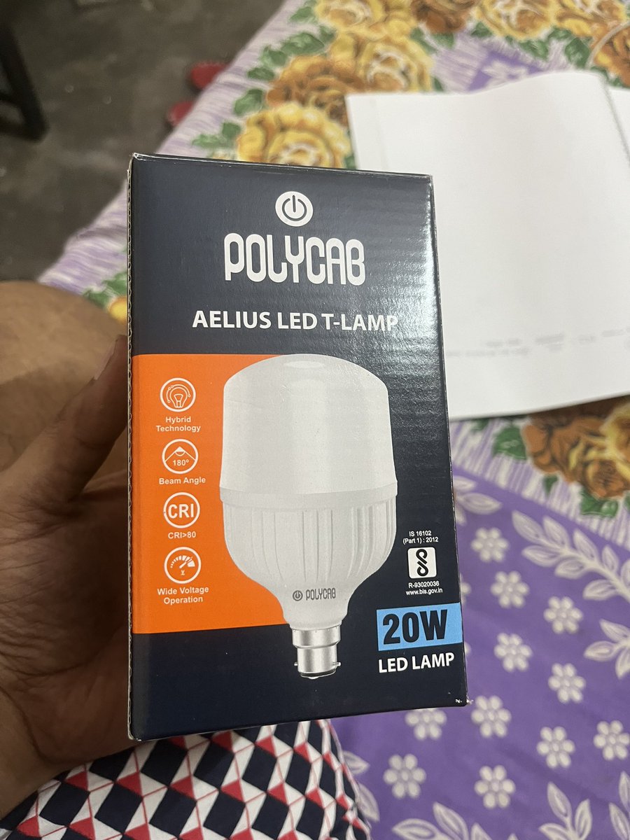 Mausam43's tweet photo. Got this from market duplicate polycab product lasts for one hour it’s completely fake product #polycab #polycabindia #RTI #UPCM https://t.co/GG37t7jzoX