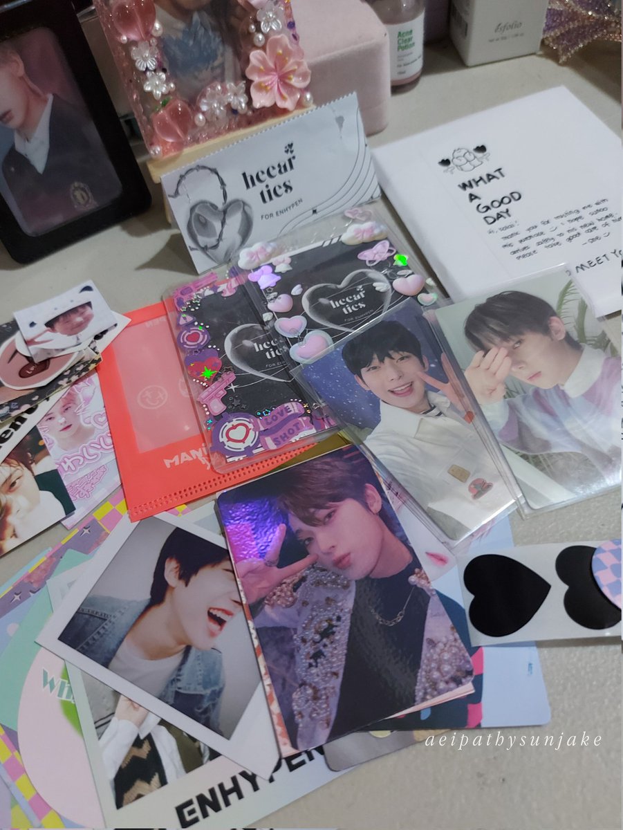 aeipathyksn's tweet photo. 🌿: mail from @01overz @heearties.

super unexpected purchase. the very most photocard that i thought would be my last boss. pushed the thought na i would buy this since it would be so hard to make this pc pauwiin. thank you so much my savior ate she ilysm. +

#fromheeart https://t.co/JtCCcg1FWc
